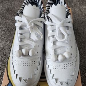 Reebok Sneakers Flinstones Meet the Jetsons